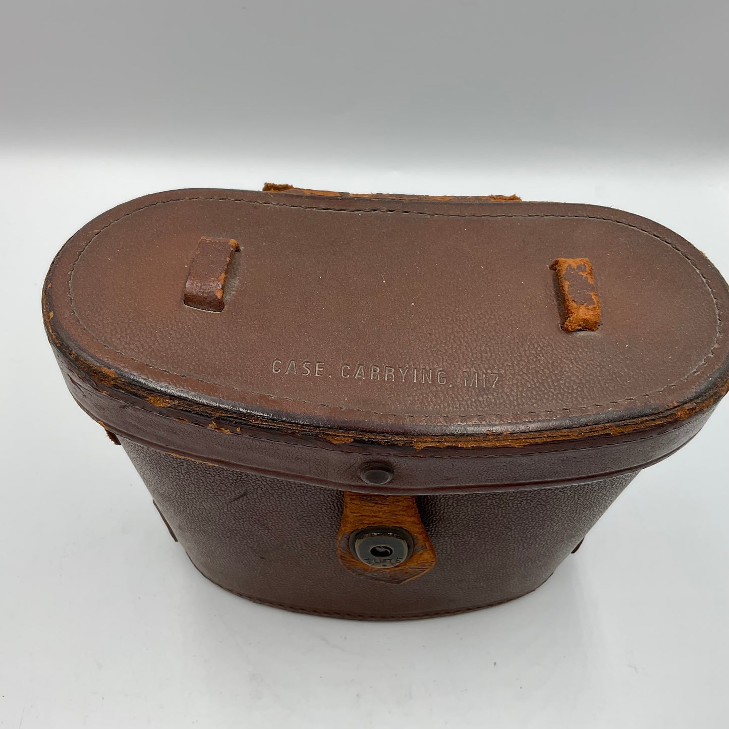 Nash-Kelvinator WWII Era U.S. Army M-16 Binoculars In Case