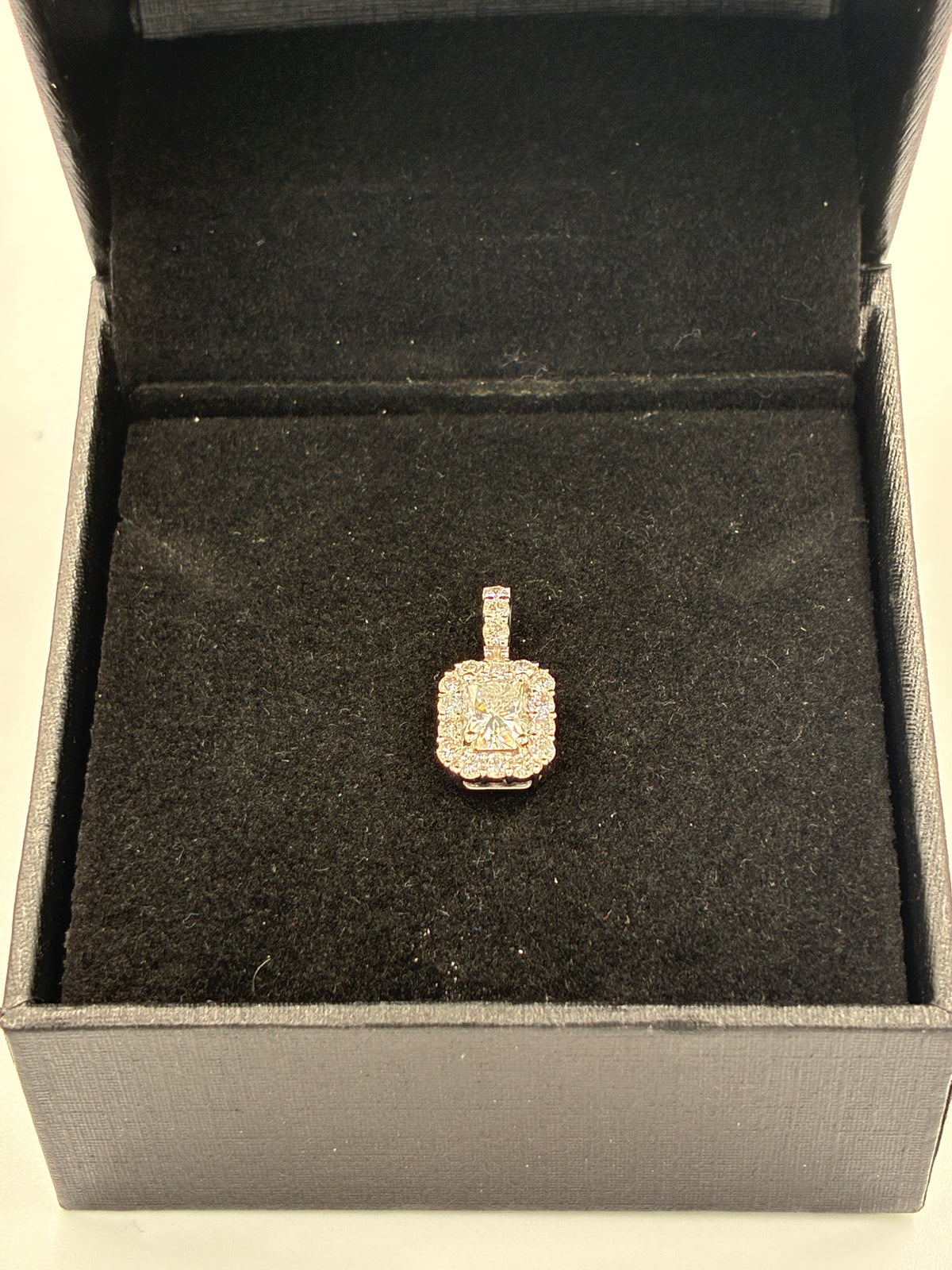 14K Gold 2/3 Carat Diamonds 0.40 CT Center Radiant Emerald Cut Pendant RSJ