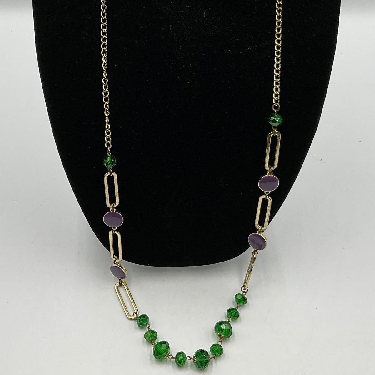 Emerald Green and Amythyst Color Goldtone Necklace Fashion Jewelry
