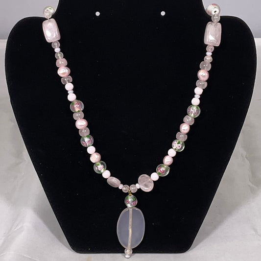 Pink Stone and Opaque Oval Pendant Goldtone Leaf Clasp Fashion Jewelry Necklace