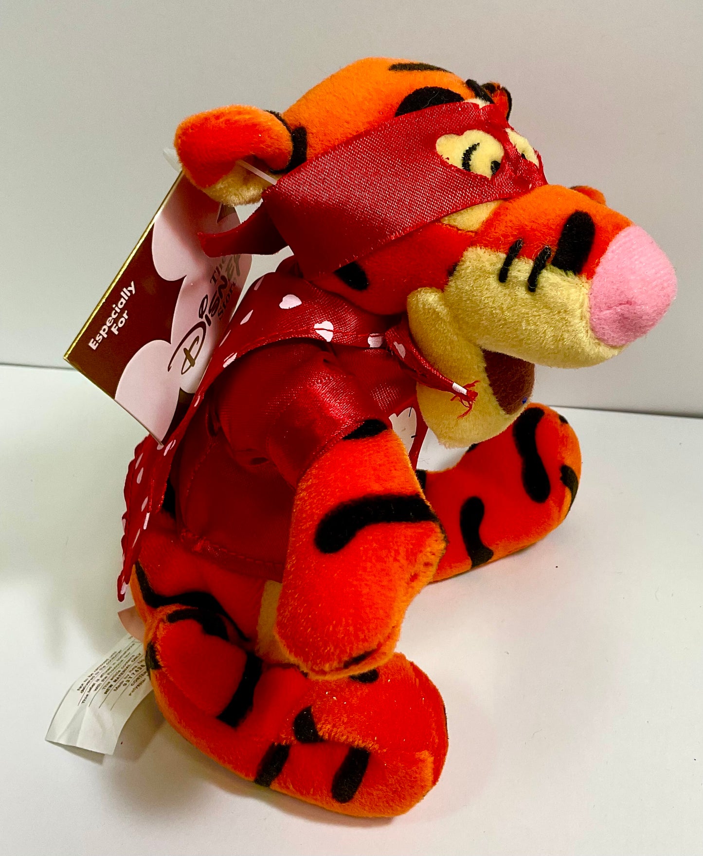 Valentine Superhero Tigger Vintage Winnie the Pooh Bear & Friends Mini Beanbag Beanie Plush Disney Collectible