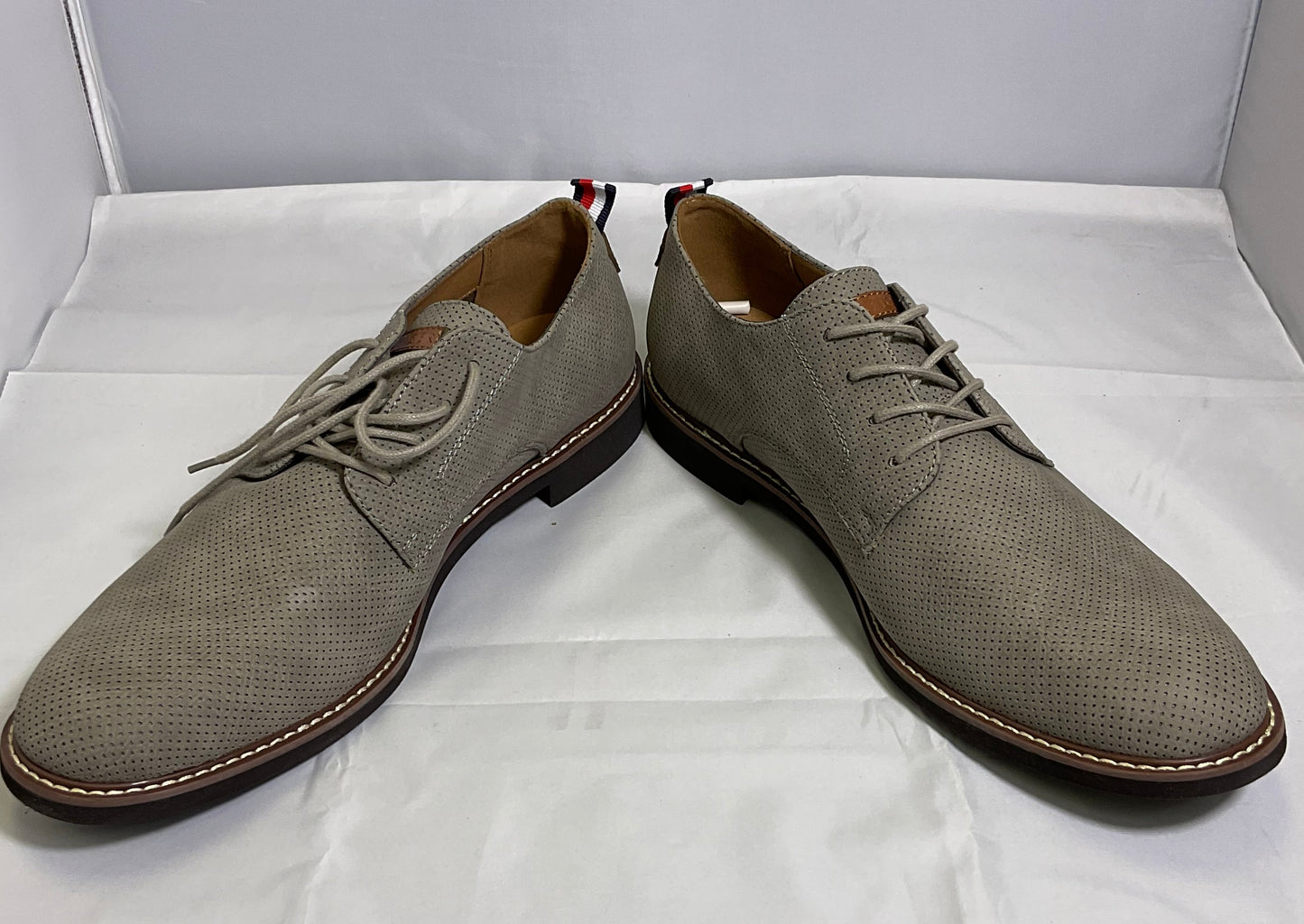 Tommy Hilfiger Light Earth Grey Leather Men's Lace Up Oxford Shoes Size 13 Original Box Style Garson 6