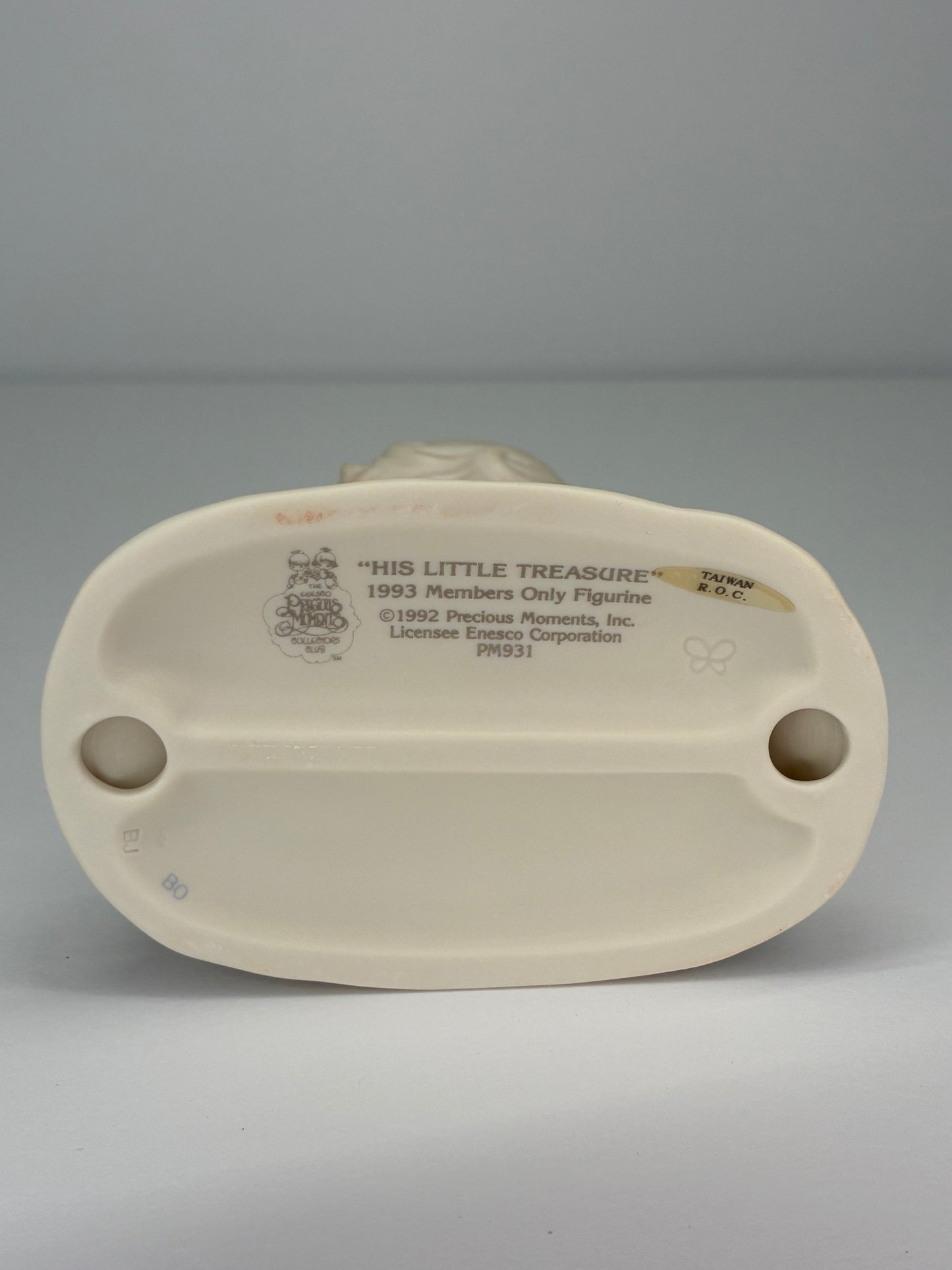 Precious Moments Vintage 1993 Members Only Figurine His Little Treasure Hand Painted Porcelain Collectible Figurine Original Box