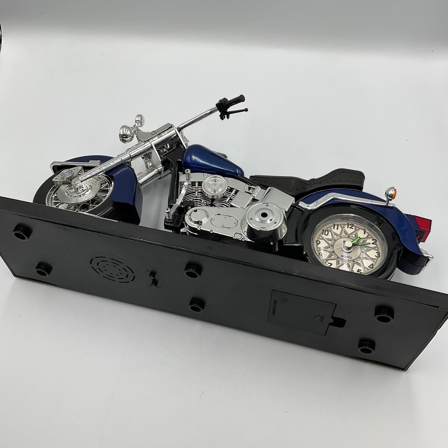 Harley Davidson Blue Maisto 1:18 Scale Die-cast Replica