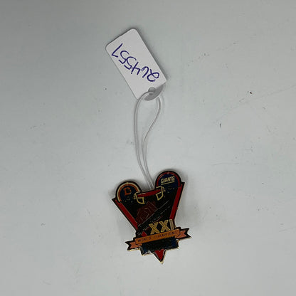 Vintage Superbowl XXI Giants VS Broncos Dueling Helmets Collector Pin