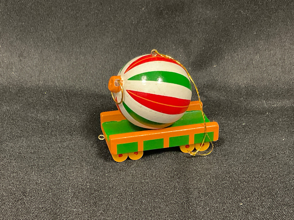 Avon Gift Collection Vintage 1987 Wooden Christmas Train Ornament Car in Original Box