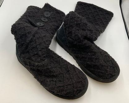 UGG Australia Classic Cardy Black Cable Knit 3 Button Boots Womens Size 8