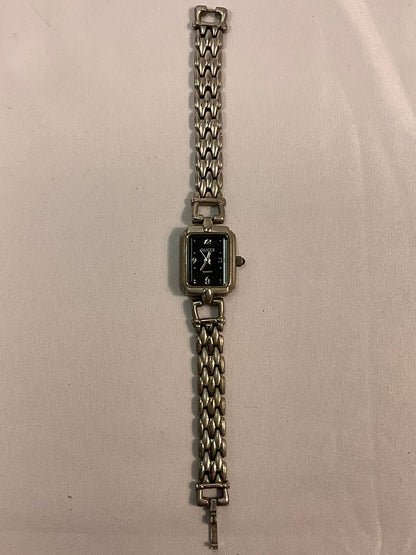 Vintage Gucci Quartz Women's Watch Emblem Stamped Silvertone Working Condition New Battery
