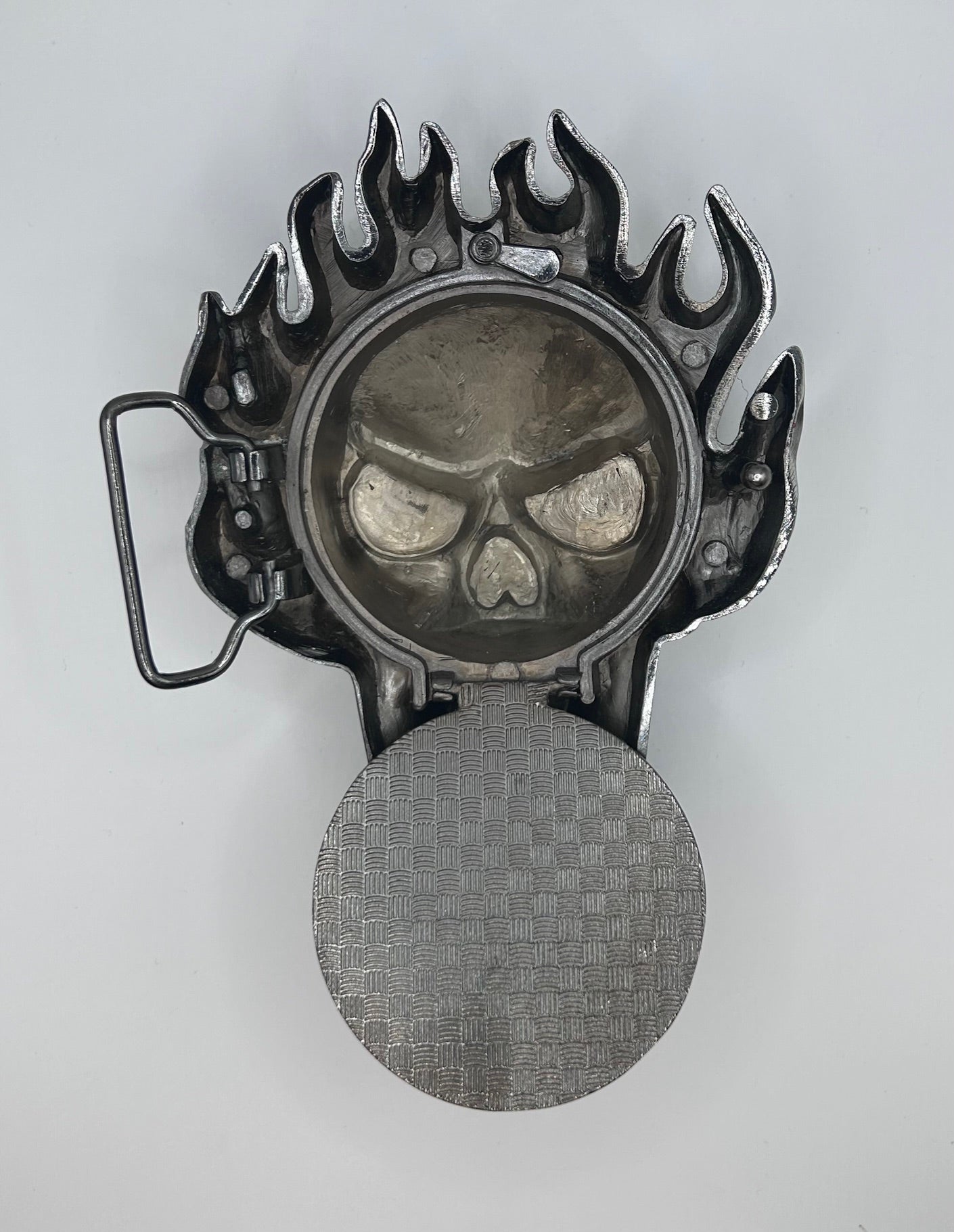 Flaming Skull Belt Buckle with Secret Compartment Red and Gun Metal Finished Halloween Party Costume