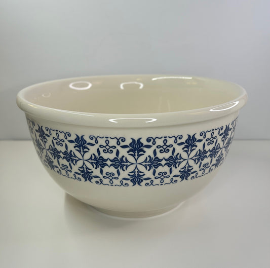 Le Regalo Stoneware Off White & Blue Oven to Table Serving Bowl New in Box