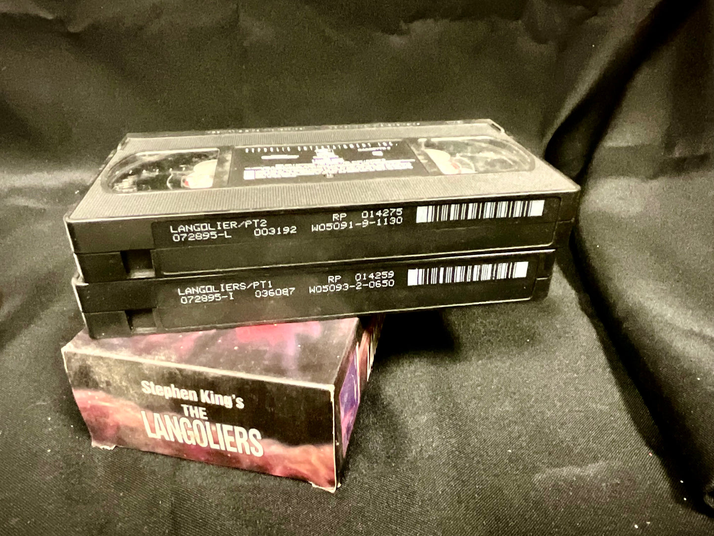 Stephen King's The Langoliers Vintage 1995 VHS Tapes UNSEALED UNTESTED