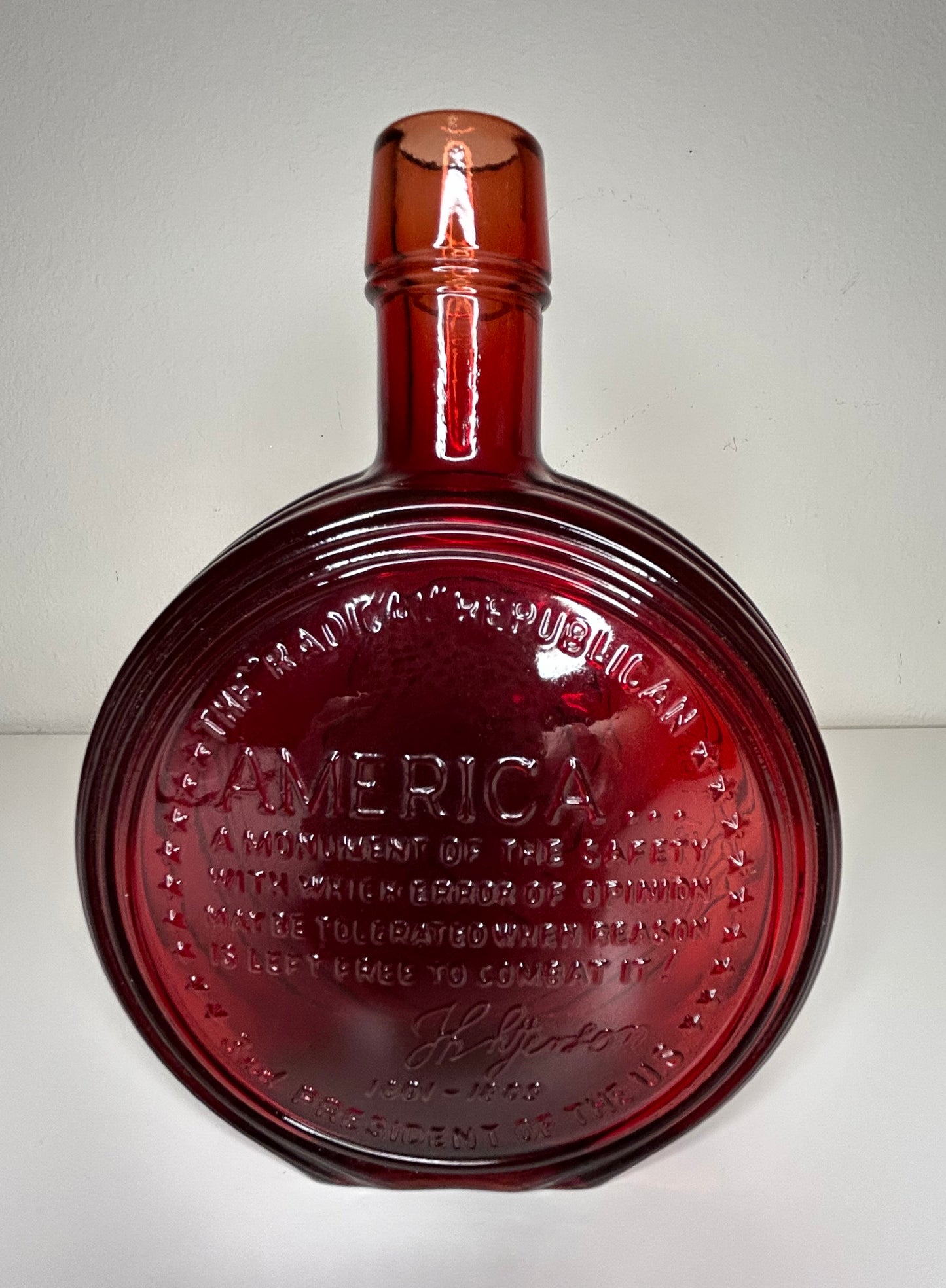 Wheaton Glass Thomas Jefferson Decanter