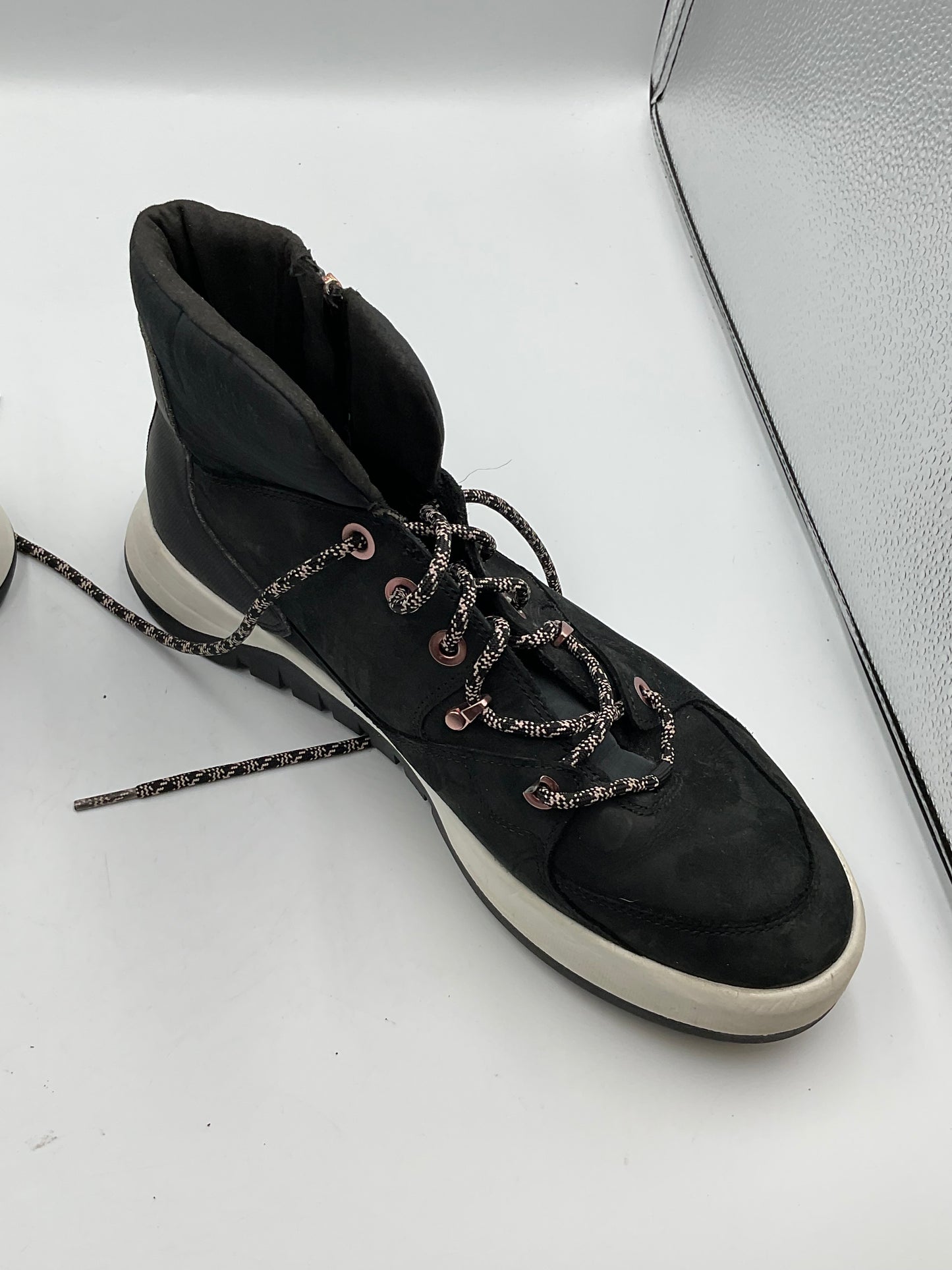 Timberland ReBOTL Black High-top Women's Shoes Size 9.5