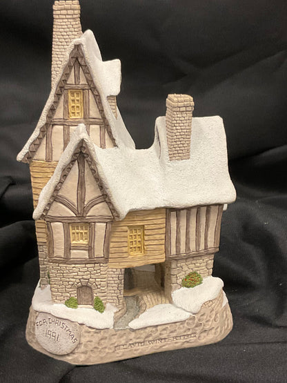 Fred's Home Vintage 1991 David Winter Cottages Handmade Hand-Painted