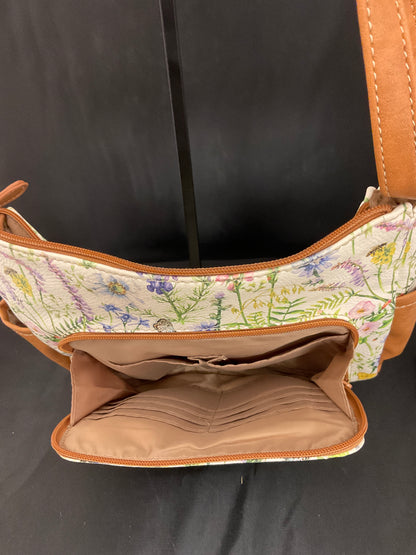 Floral Print Medium Shoulder Bag Wildflower Butterflies Pattern Handbag Purse