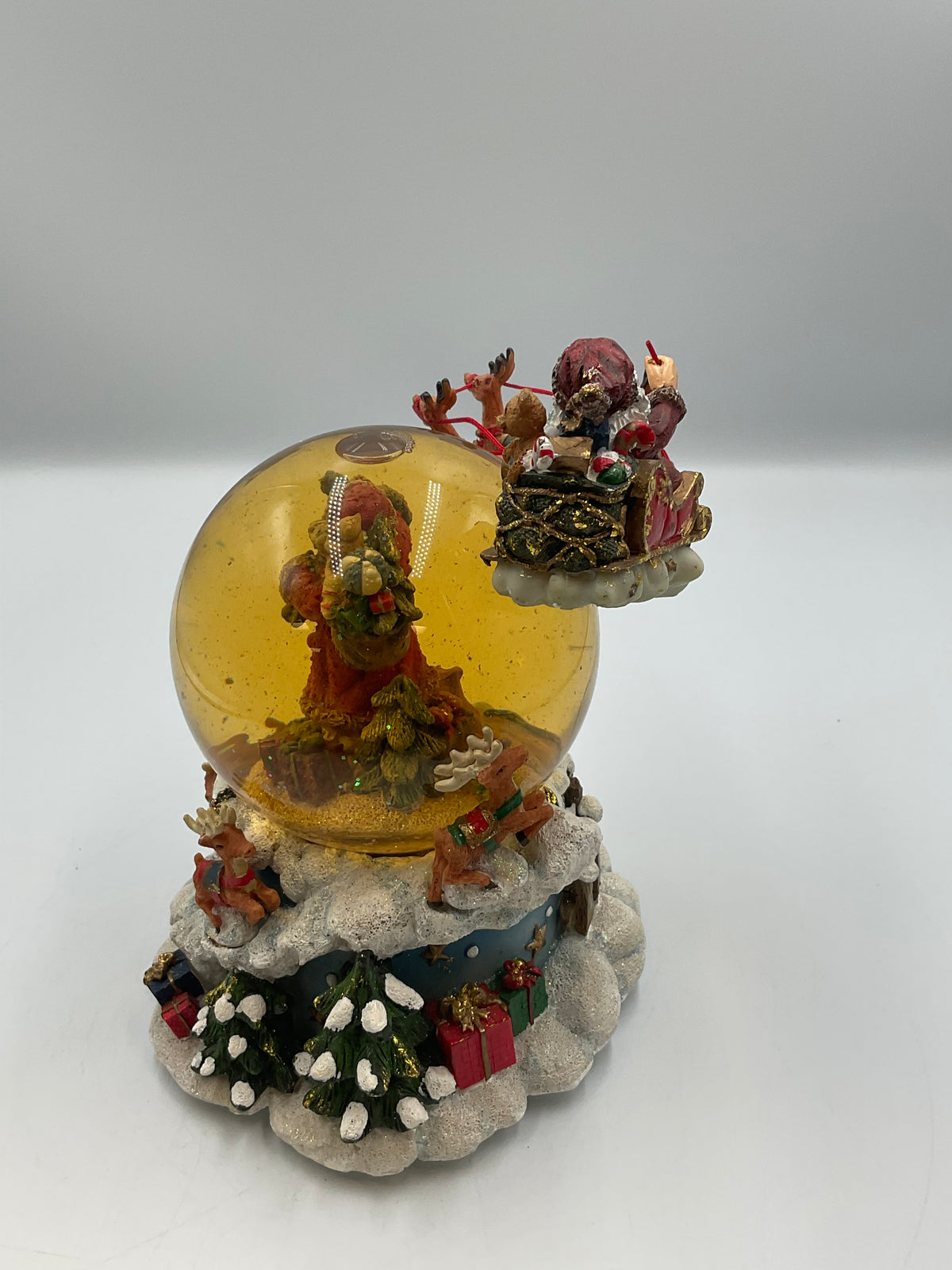 Lifestyle Studios Holiday Collection Musical Santa & Sleigh Waterglobe