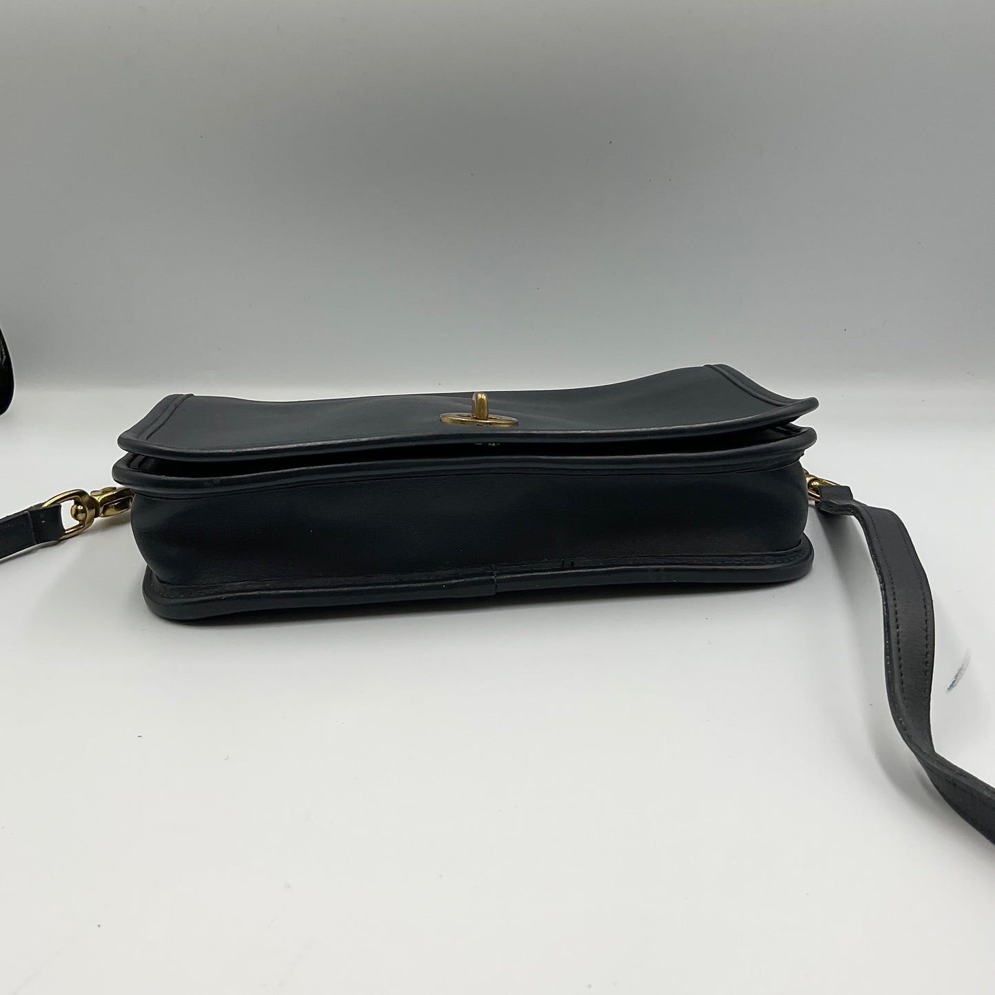 Coach Navy Leather Crossbody Shoulder Bag Gold Turn Lock