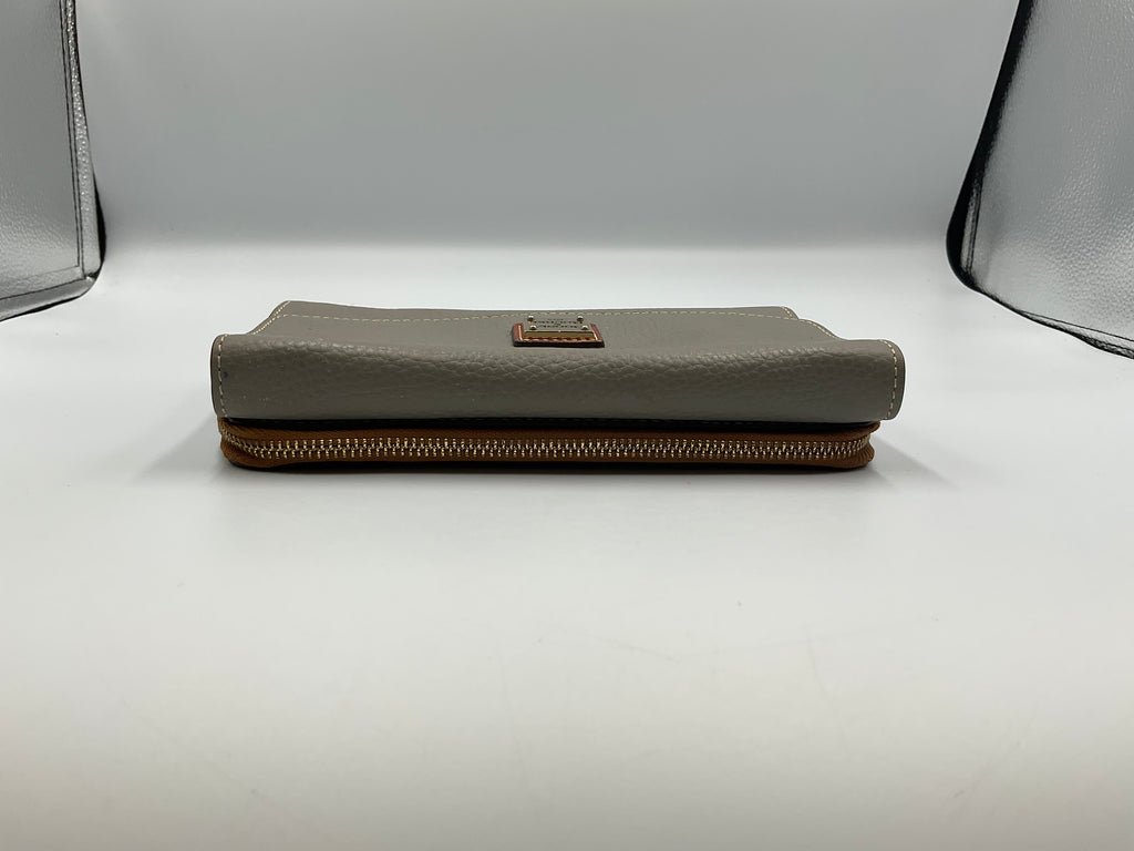 Dooney & Bourke Pebble Grain Continental Clutch Wallet Gray Taupe
