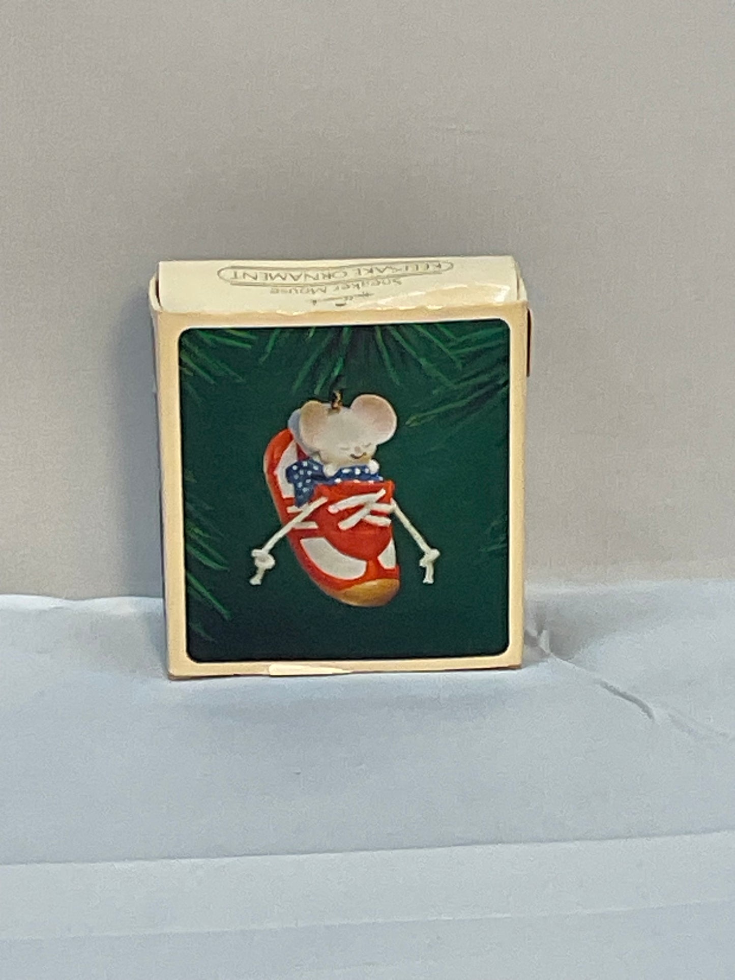1983 Hallmark Keepsake Christmas Ornament Sneaker Mouse Vintage w/Box