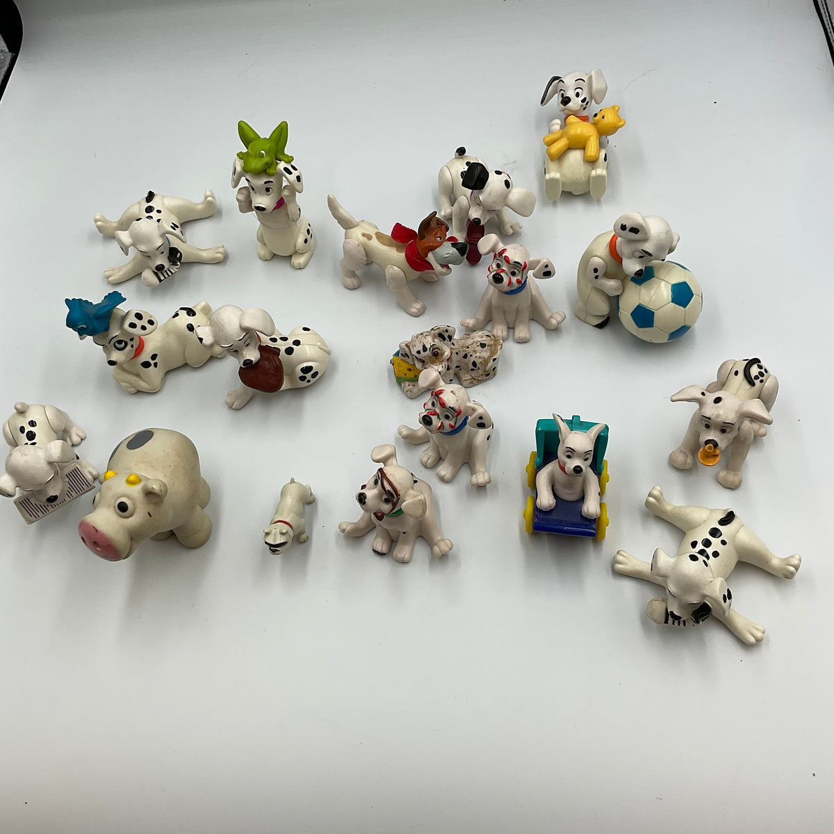 LOT McDonald's 101 Dalmatians Happy Meal toys Figurines 18