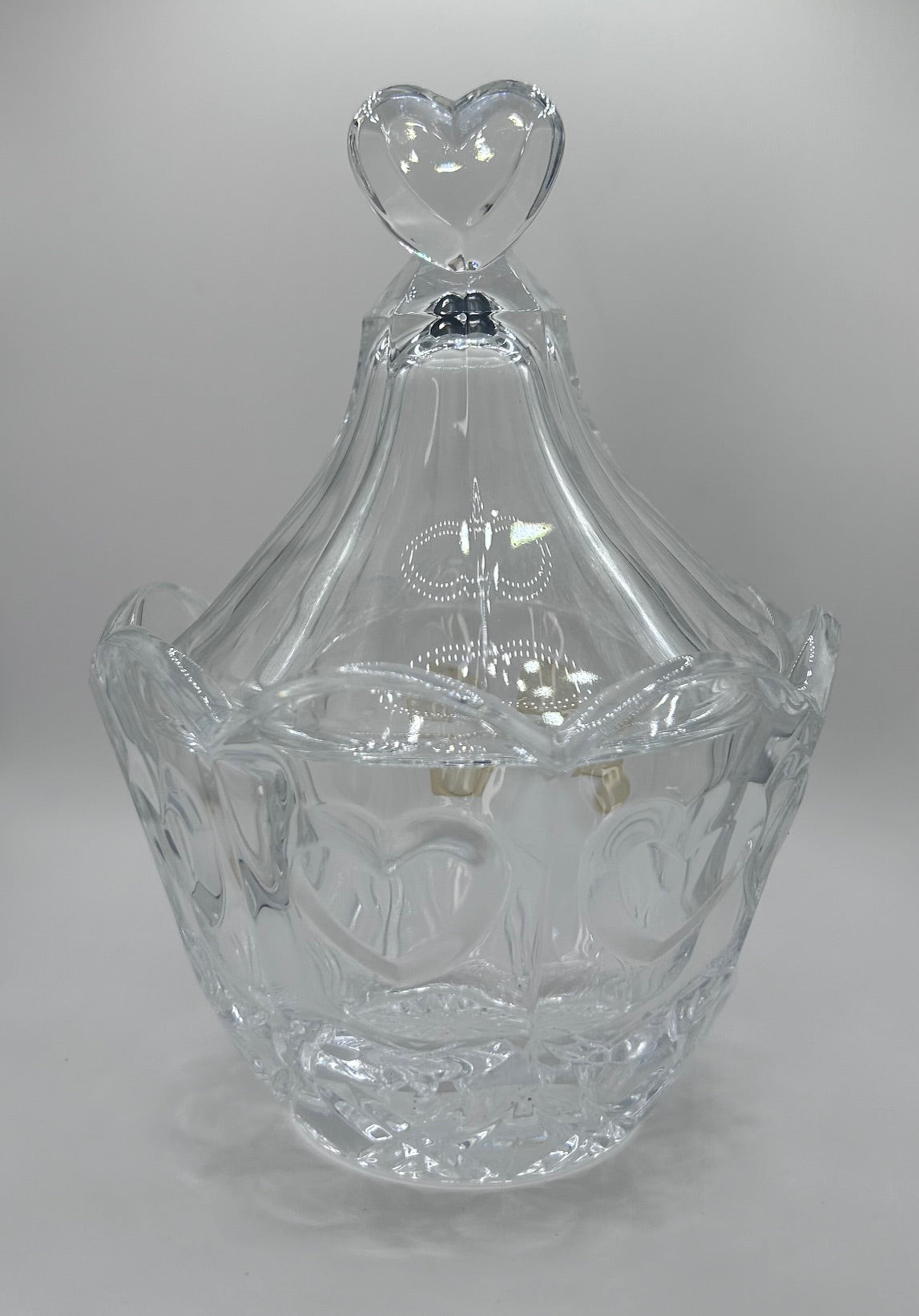 Fifth Avenue Crystal "Cherish" Candy Trinket Dish with Heart Shaped Lid Vintage 1970s