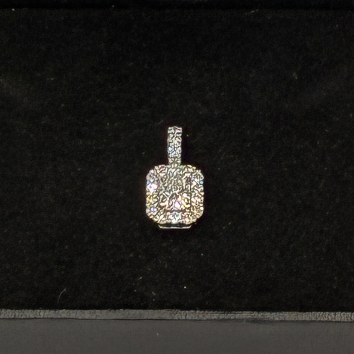 14K Gold 2/3 Carat Diamonds 0.40 CT Center Radiant Emerald Cut Pendant RSJ