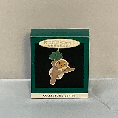 Hallmark Keepsake Christmas Ornament Miniature "Woodland Babies" 1993