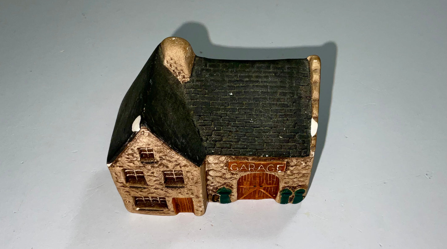 Philip Laureston Miniature 724 Garden Cottage