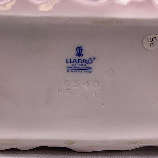 Cozy Companions Vintage 1997 Lladro Daisa Porcelain Figurine #6540 Handmade in Spain
