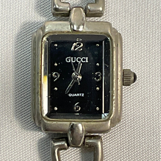 Vintage Gucci Quartz Women's Watch Emblem Stamped Silvertone Working Condition New Battery