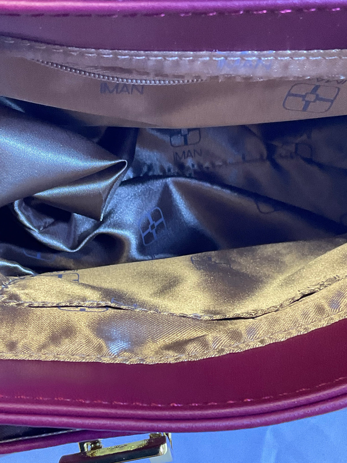 IMAN Global Chic Luxurious Suede and Leather Blue Red Handbag New with Tags