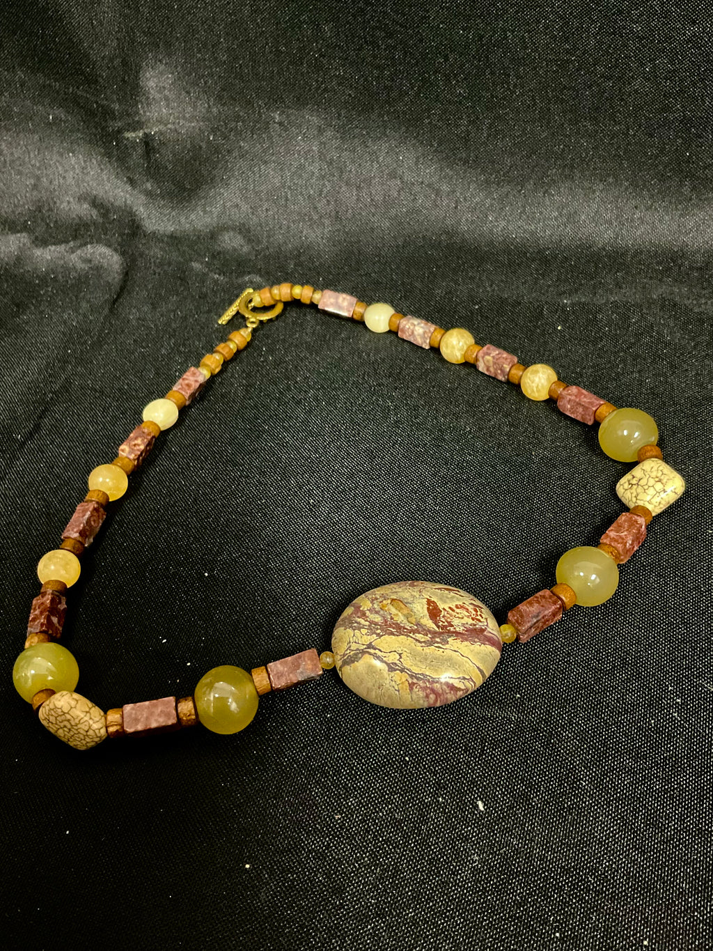 Agates beaded Choker Necklace