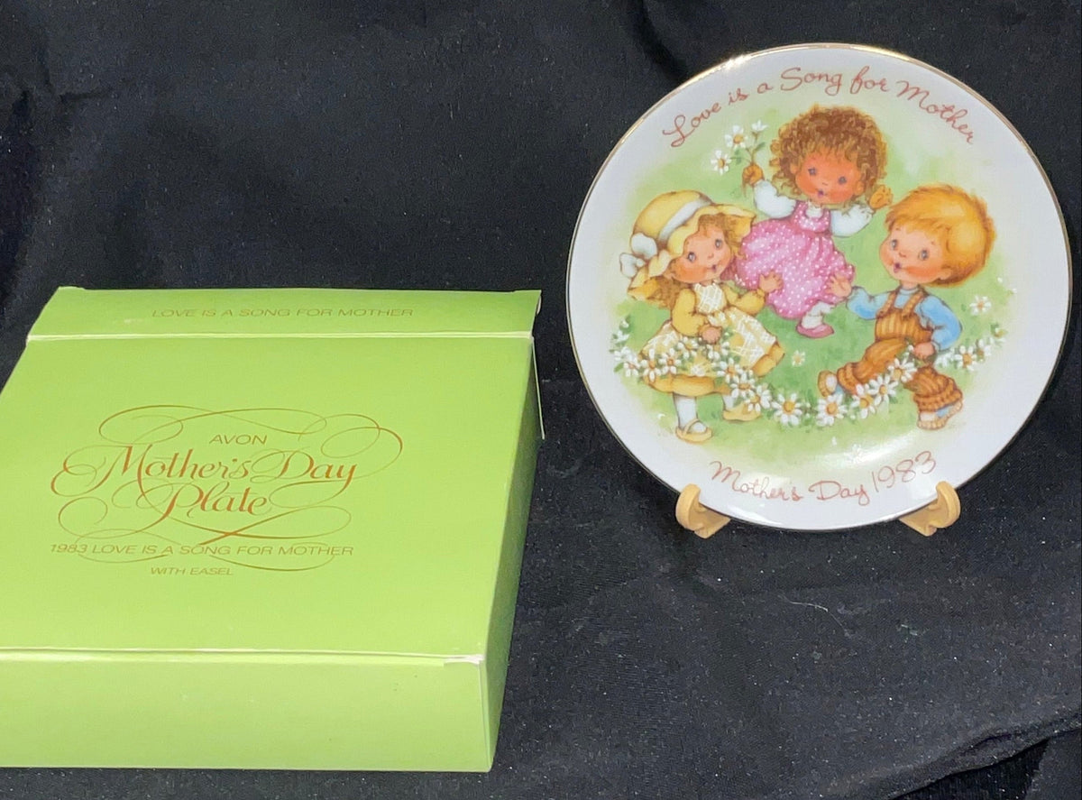 Mother's Day Vintage 1983 Avon Commemorative Plate Love is a Song for Mother New in Box