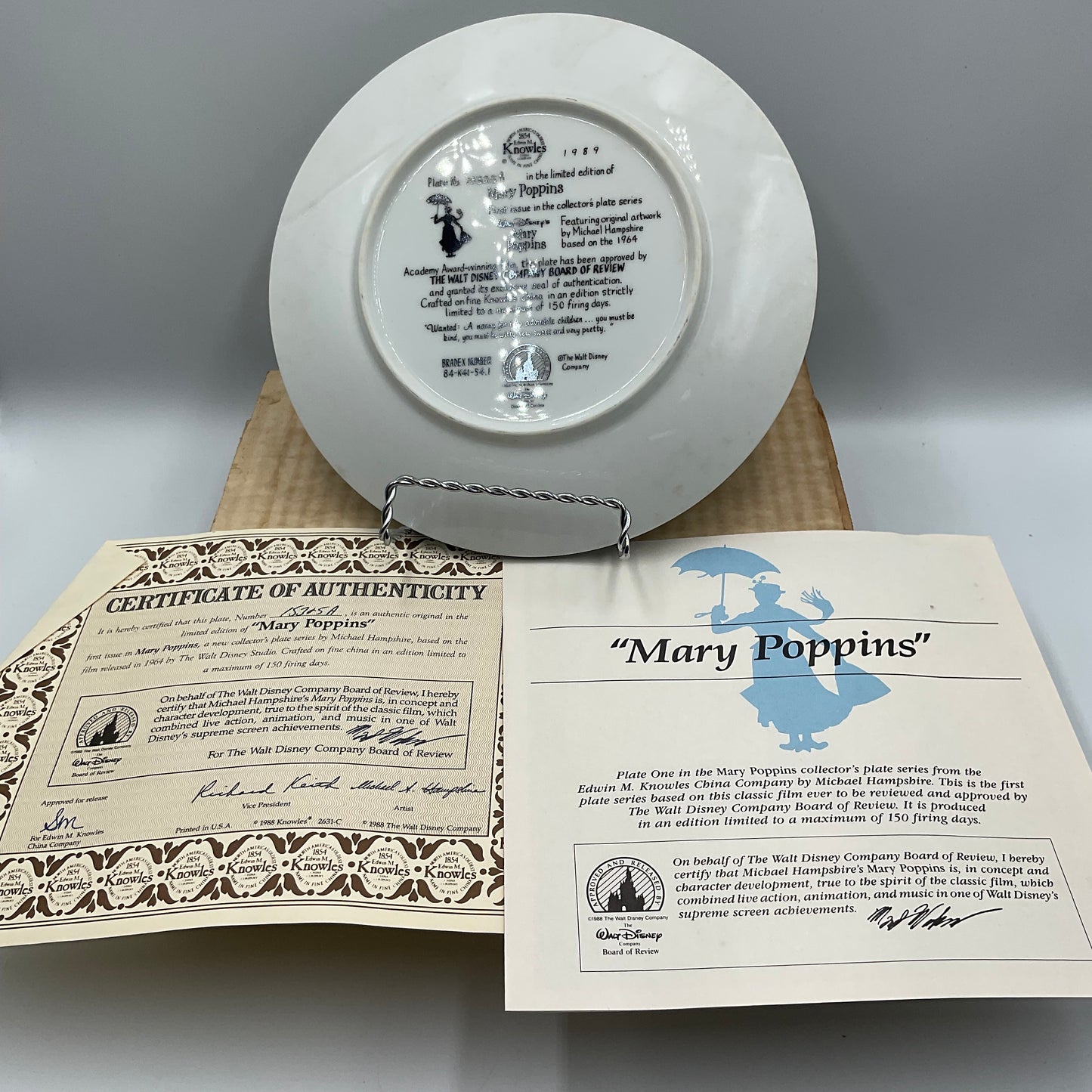 The Edwin M.Knowles China Co.Mary Poppins Collector’s Plate