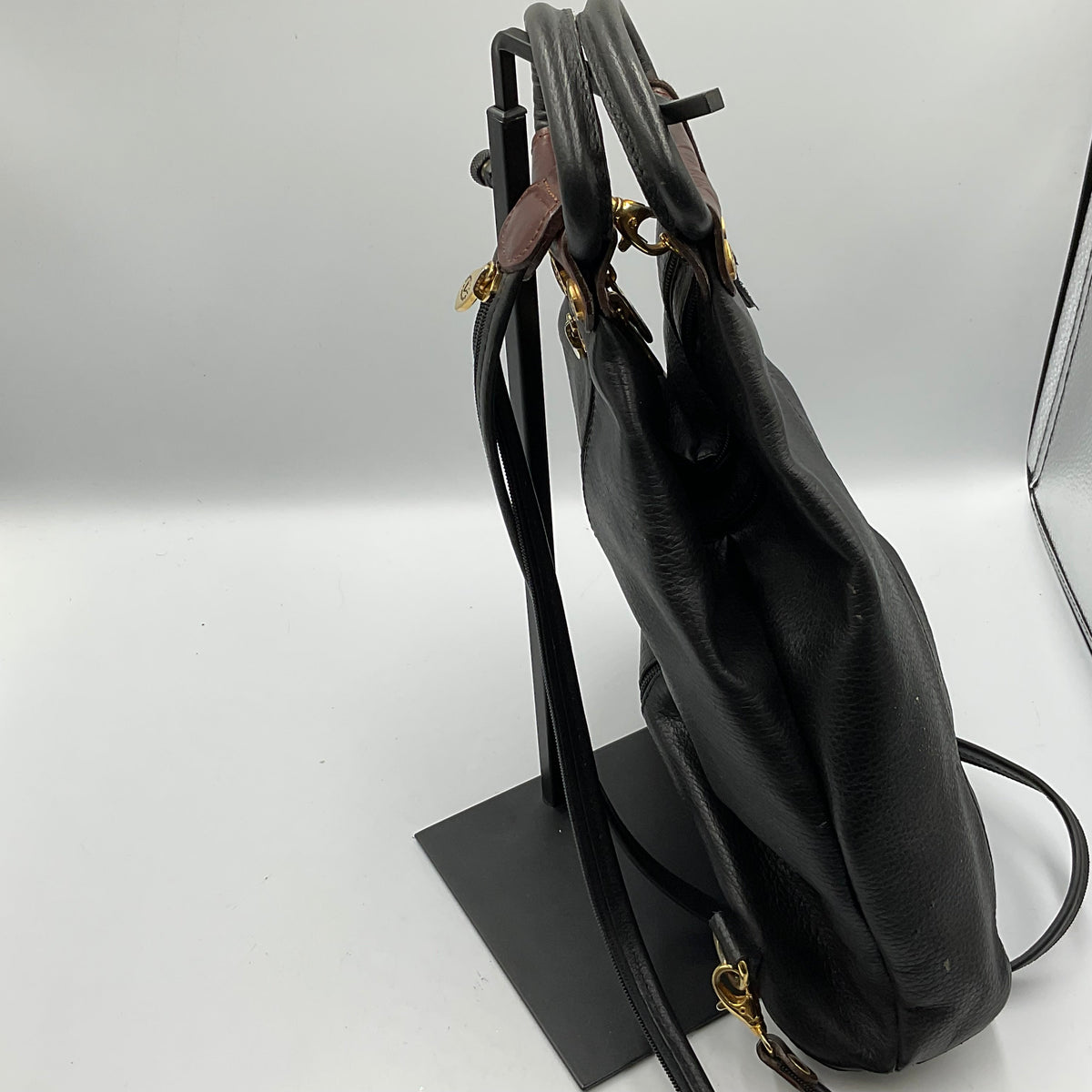 Vintage Valentina Italian Leather Convertible  Sling Backpack Purse Black