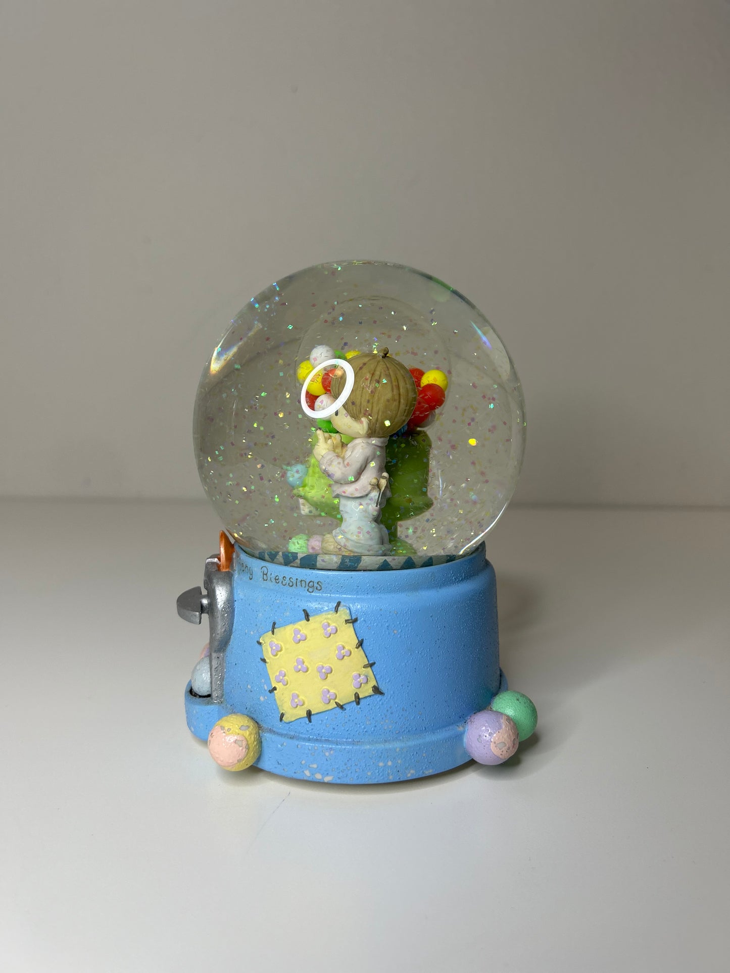 Precious Moments Musical Snowglobe
