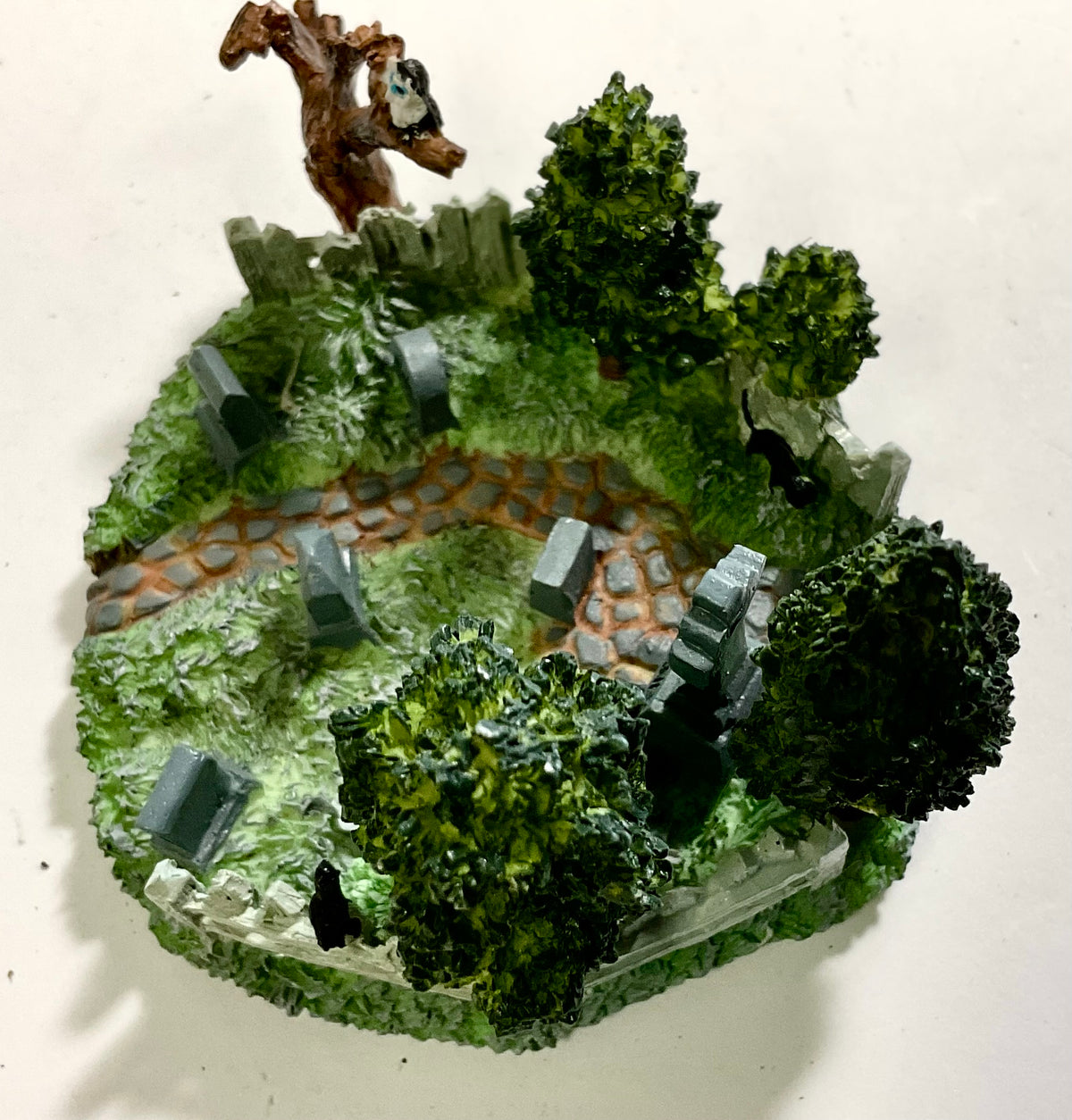 Lemax Spooky Town Restless Tombstones