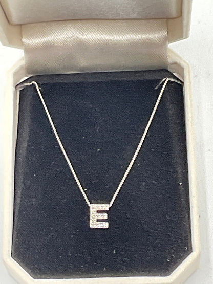 Zales 14K White Gold 18" Chain Necklace 10K White Gold Letter E Charm