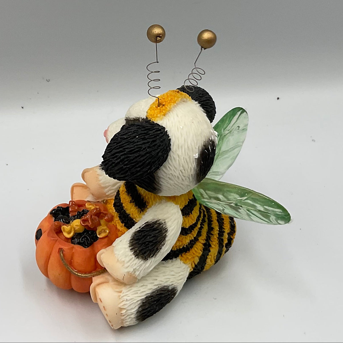 Enesco Mary's Moo Moos Busy Bee-ing Sweet Halloween Cow Figurine #731811