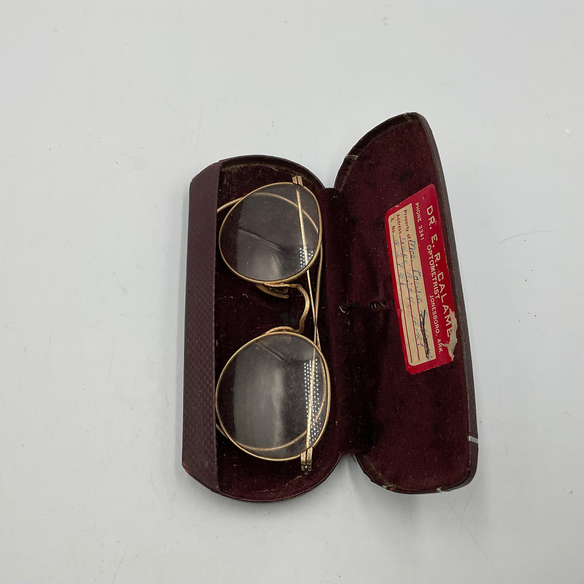 Vintage Round wire rim Spectacles in Velvet Lined Case
