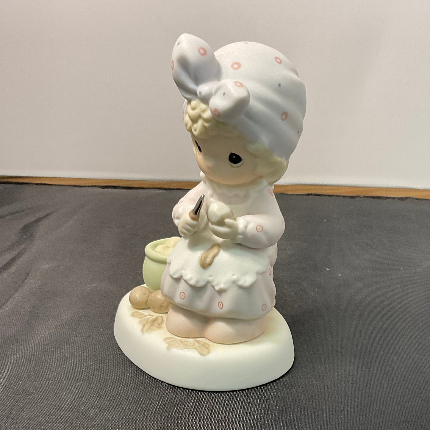 Precious Moments Vintage 1995 Always Take Time to Pray Hand Painted Porcelain Collectible Figurine