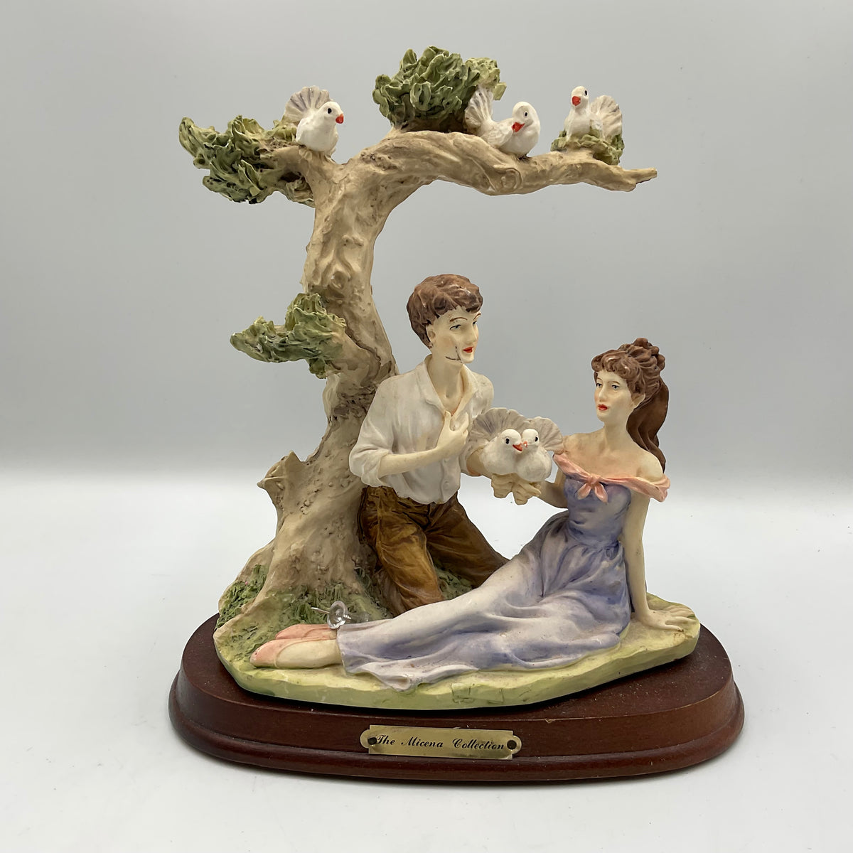 The Mirella Collection Vintage Figurine Couple In A Romatic Scene