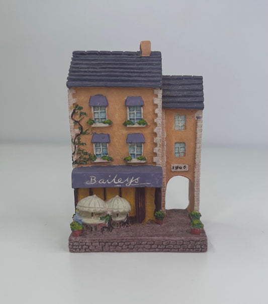 Baileys Irish Cream Vintage 1999 Limited Edition Continental Cafes Mini Three Story Coffee Shop