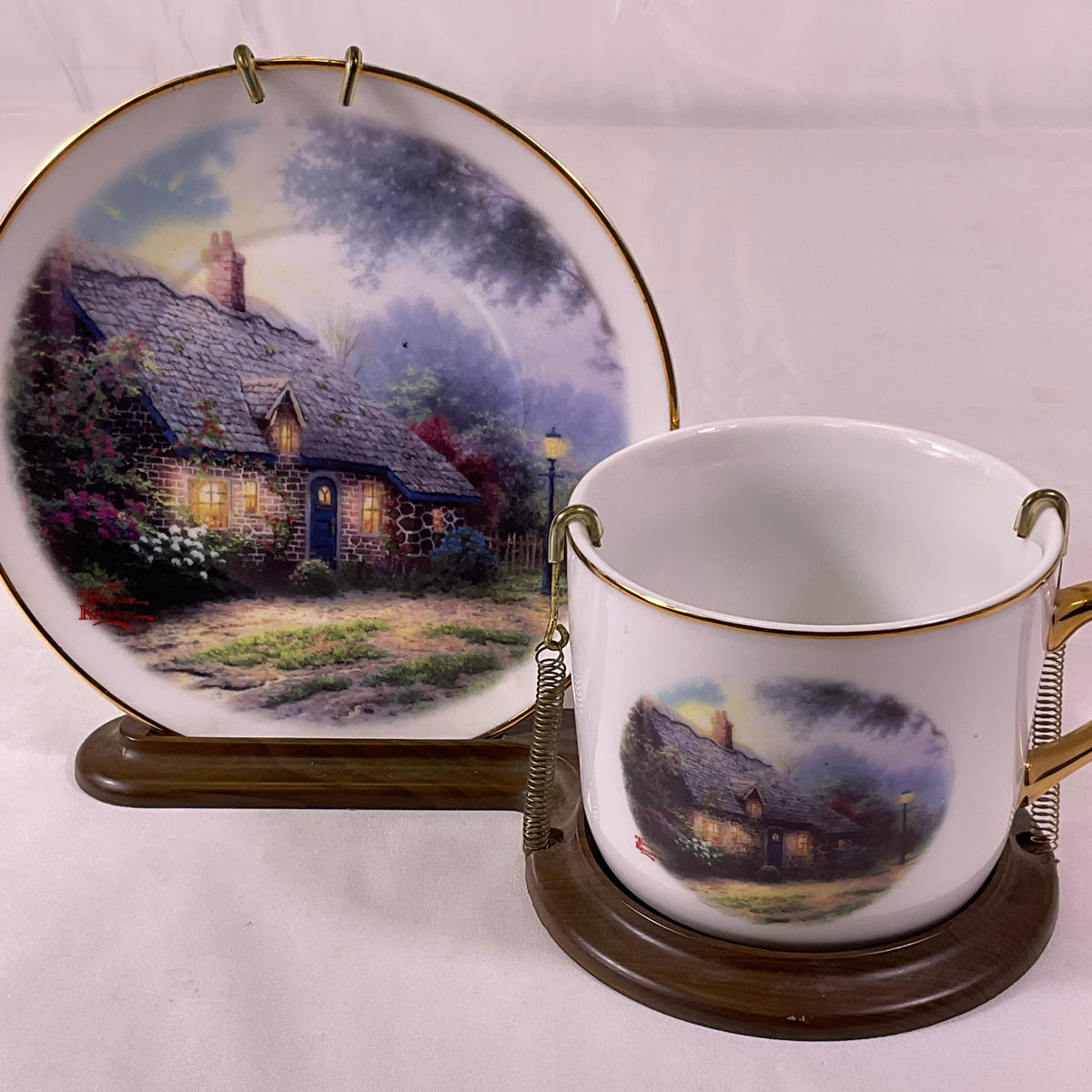 Thomas Kinkade Moonlight Cottage Teacup Display Set Teleflora Gifts