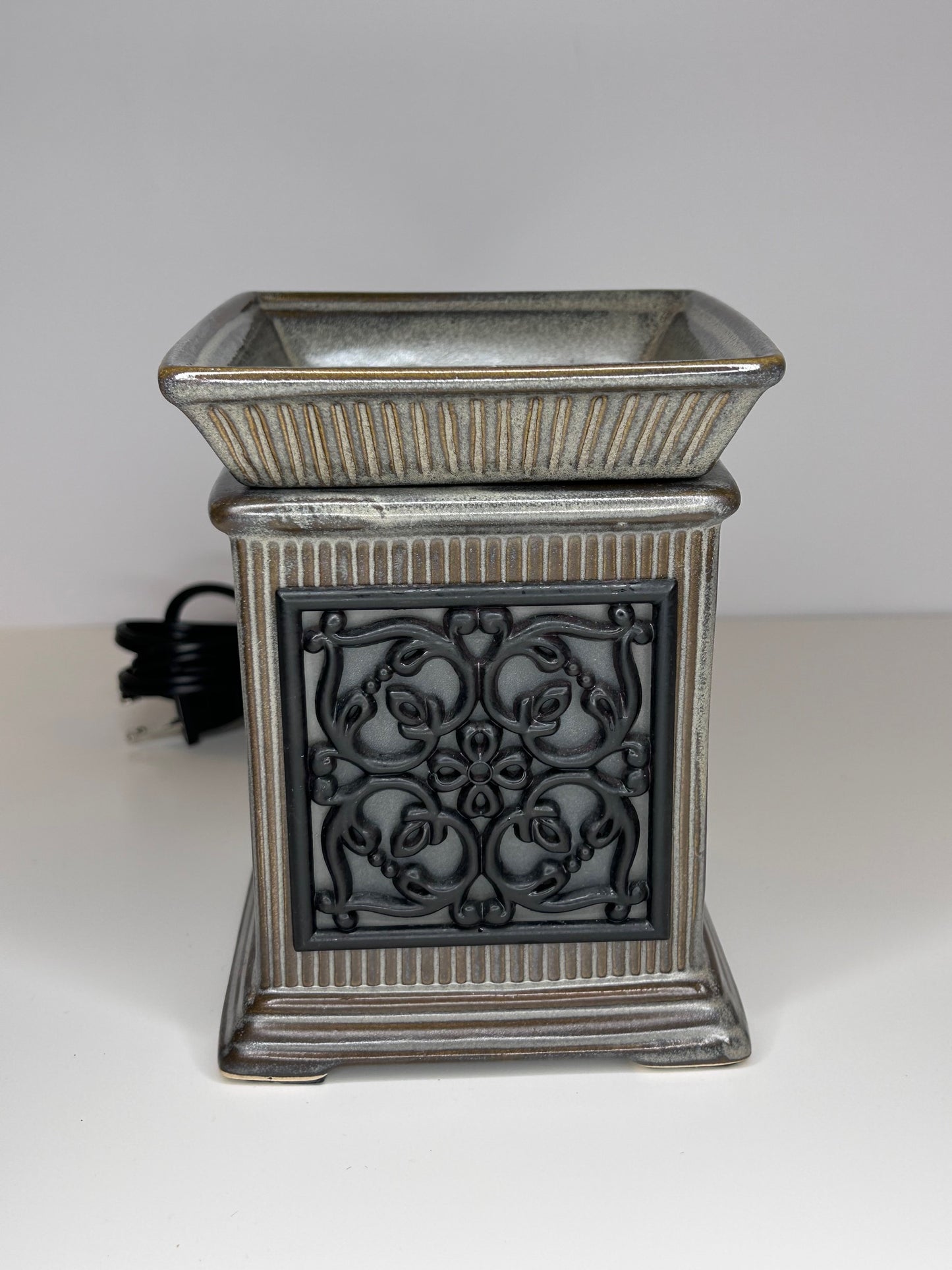 Scentsy JANE Wax Oil Warmer Full Size Wrought Iron Rustic Design #19428
