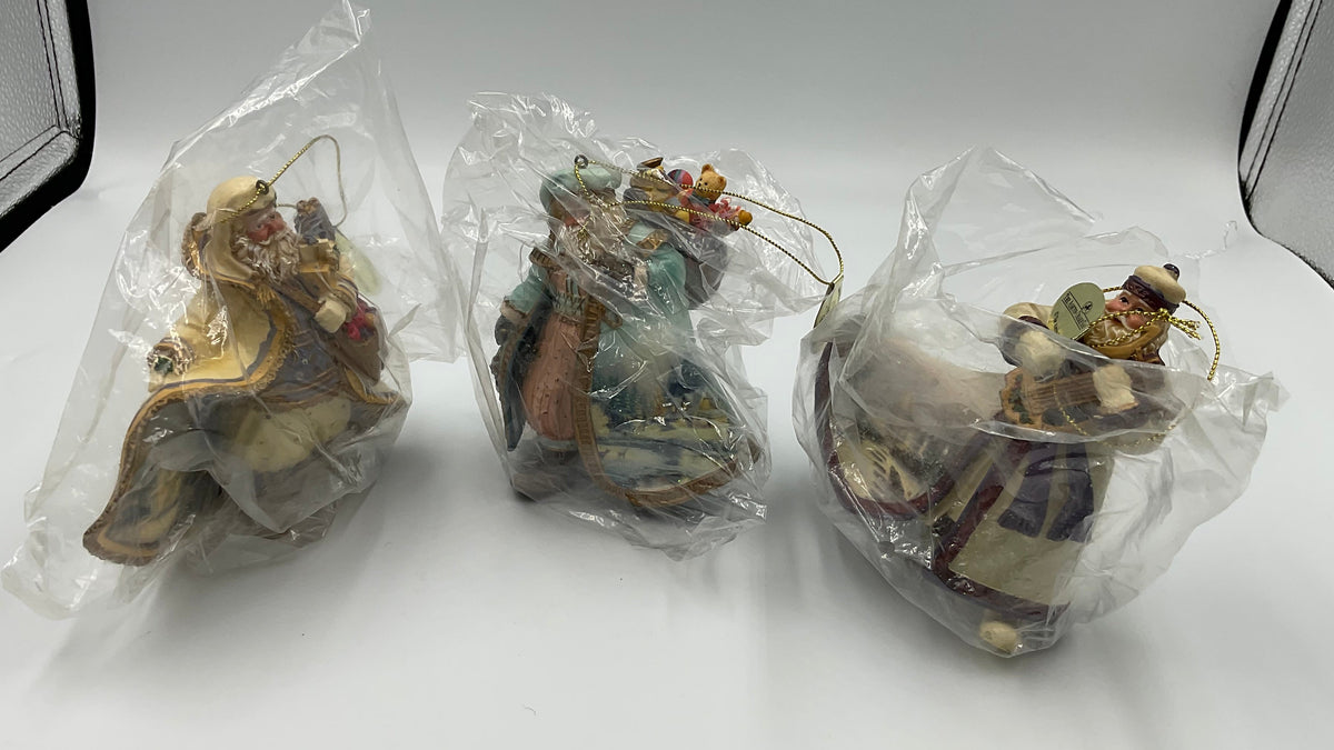 Thomas Kinkade “Old World Santas” Heirloom Christmas Ornaments