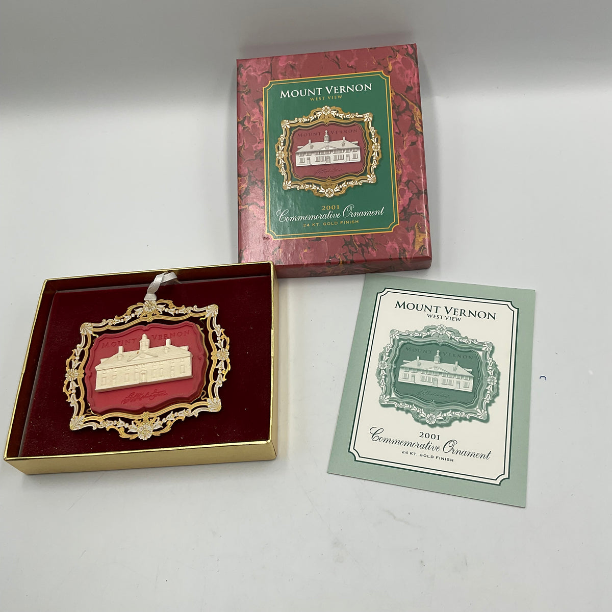 2001 Commemorative Ornament West View Mount Vernon in Box