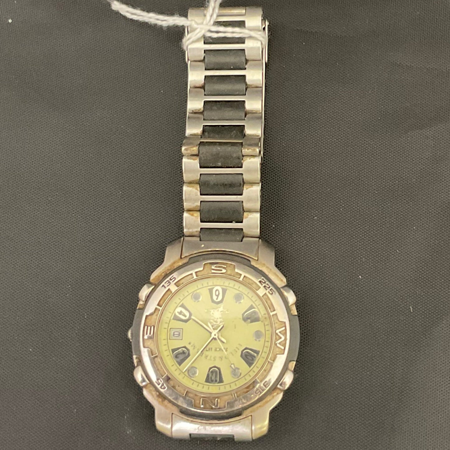 Field and Stream Campmaster Vintage Wristwatch Compass Bezel Stainless Steel