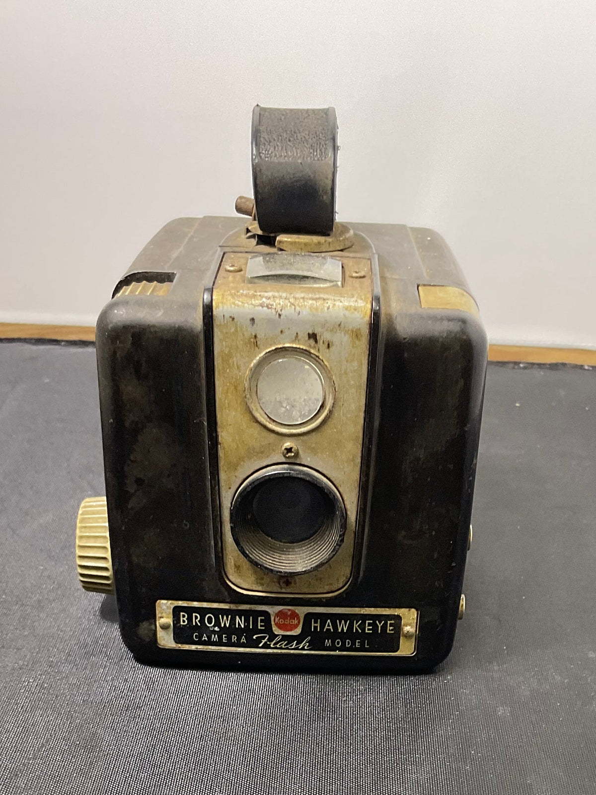 Vintage 1949-1961 Kodak Brownie Hawkeye Camera Untested