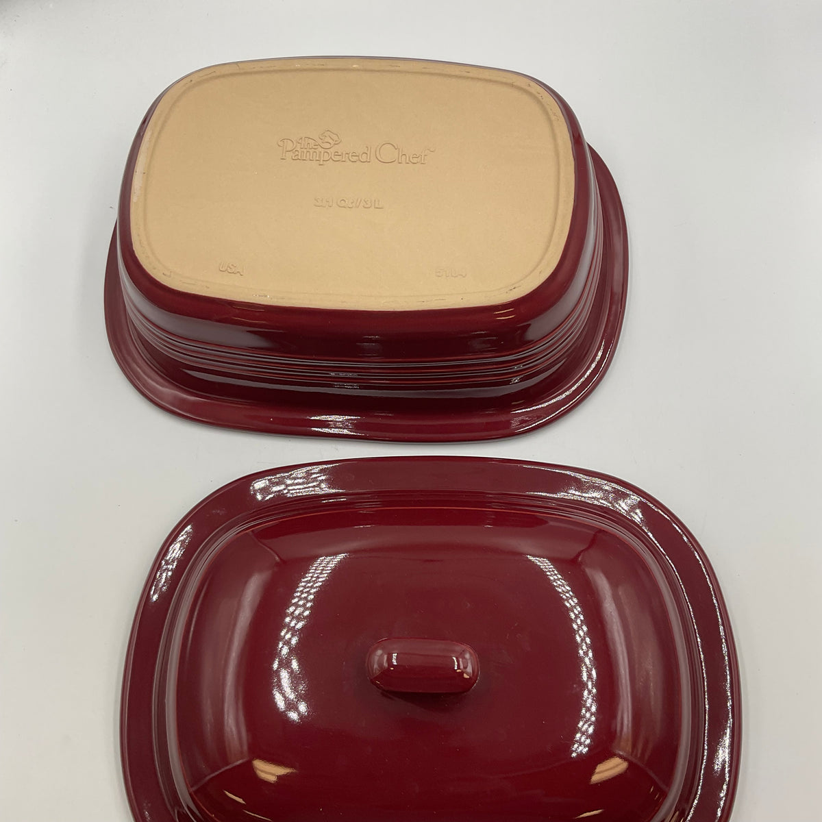 Pampered Chef Deep Covered Baker Model 1321
